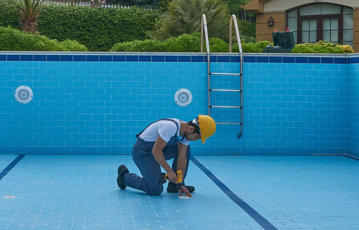 Cải tạo bể bơi